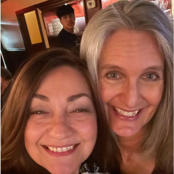 Meet your Posher, Stephanie - Picture 6 of 6